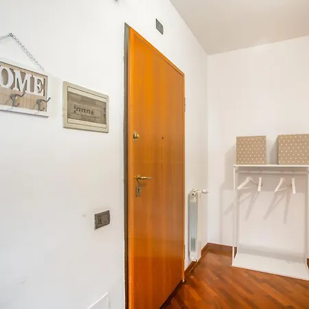 アパート Waterfront バーリ